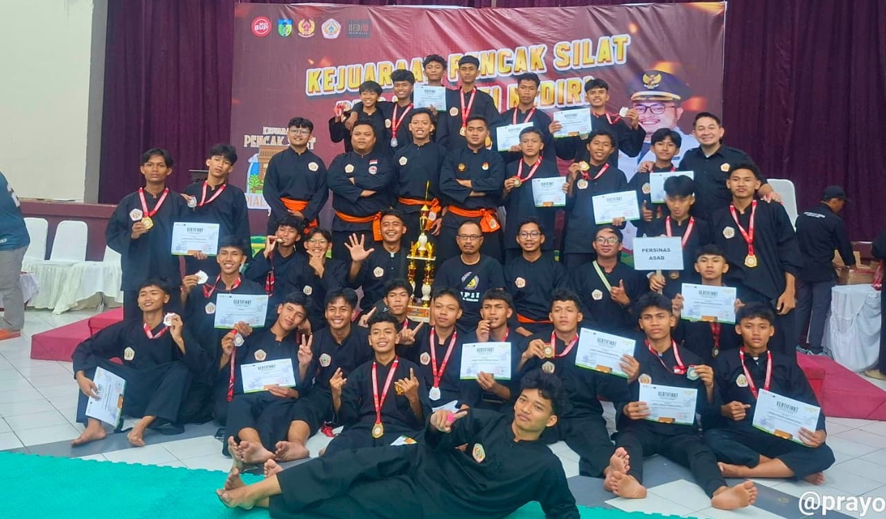 Akhiri 2025, PERSINAS ASAD Jadi Juara Umum Kejuaraan Pencak Silat Piala Bupati Kediri